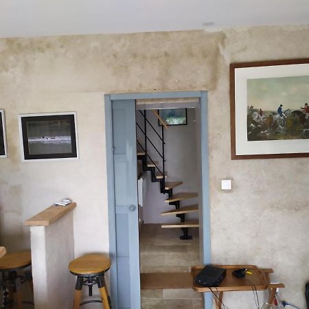 Bed and Breakfast Petit Saint Hubert 1 A 4 Personnes Velles  Exterior foto