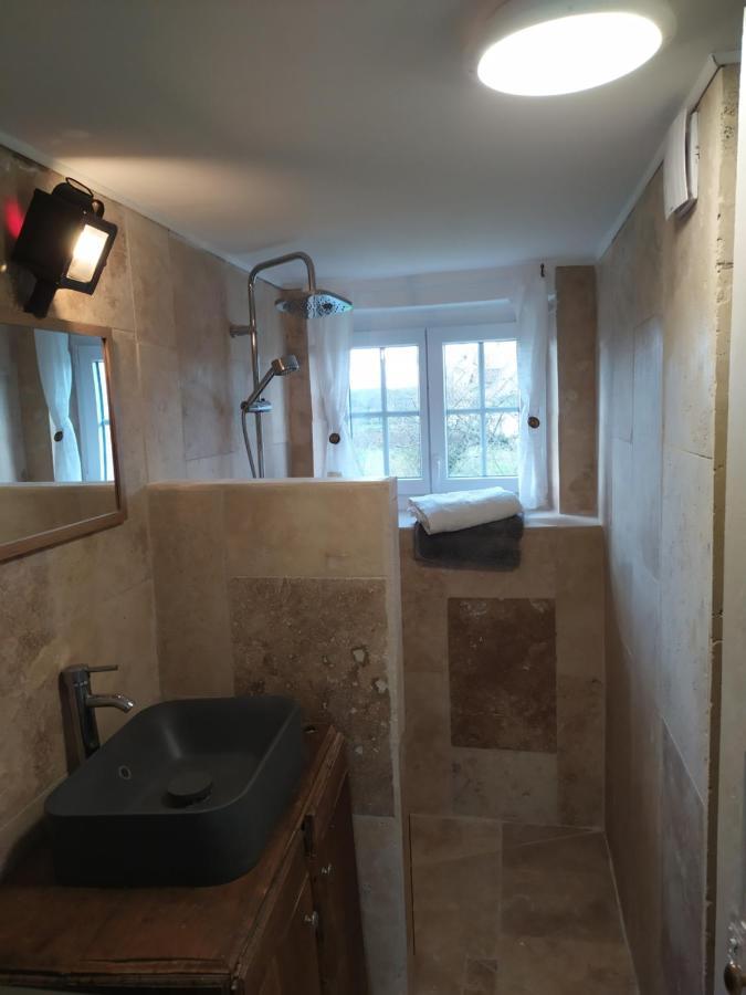 Bed and Breakfast Petit Saint Hubert 1 A 4 Personnes Velles  Exterior foto
